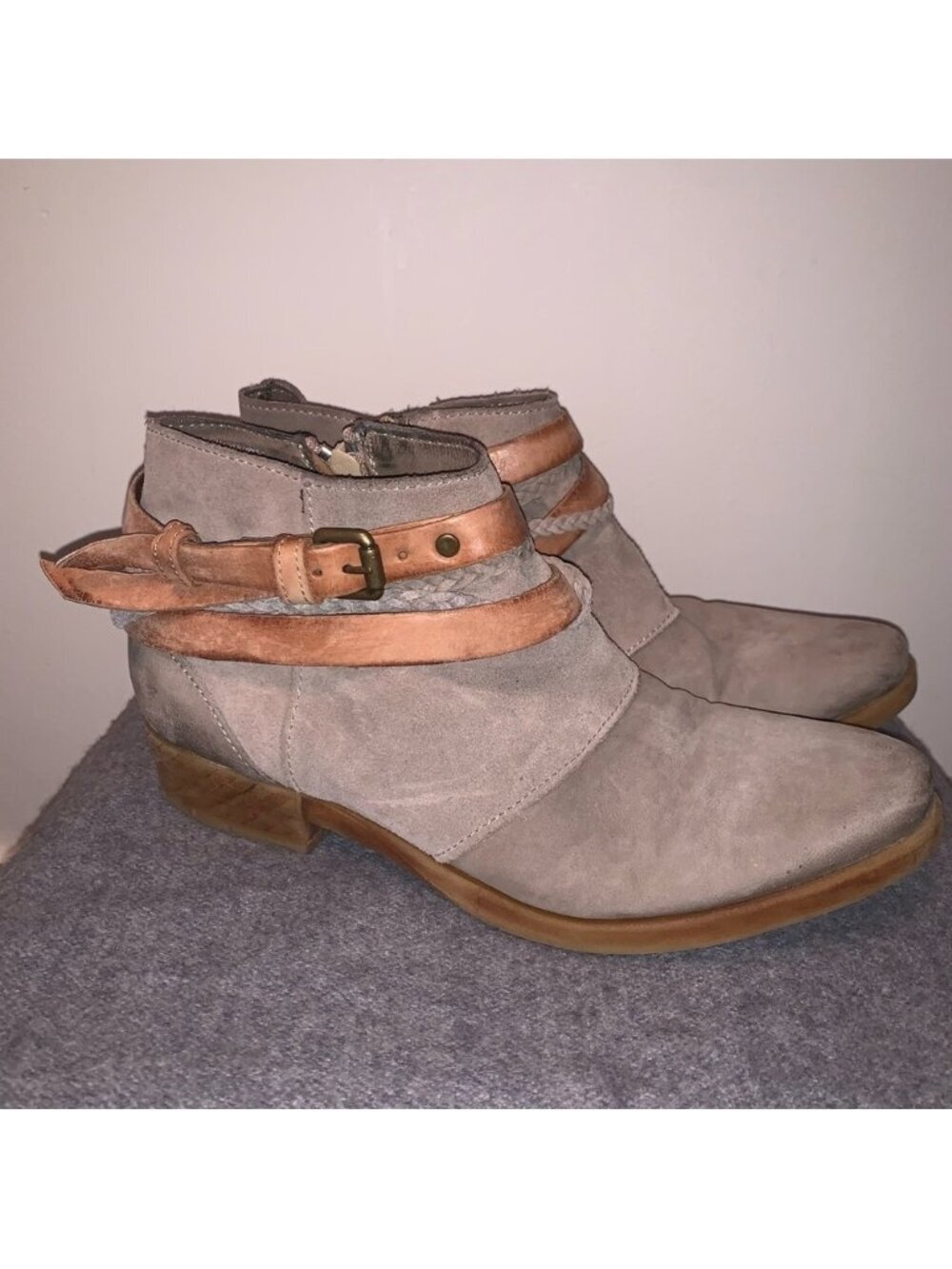 Miz Mooz Danita Ankle Bootie Leather Suede Straps 40